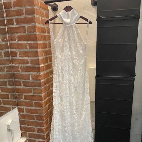 Verity Gown - Picture 1 of 15